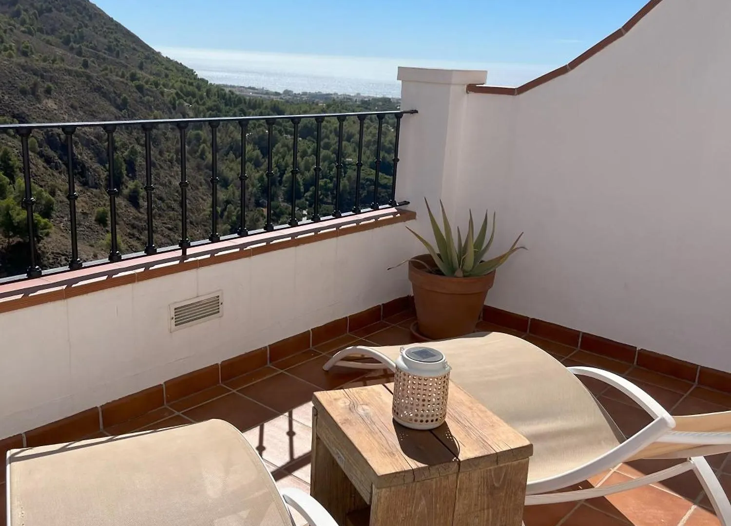 La Perla De Frigiliana Suites & Villa 0*,