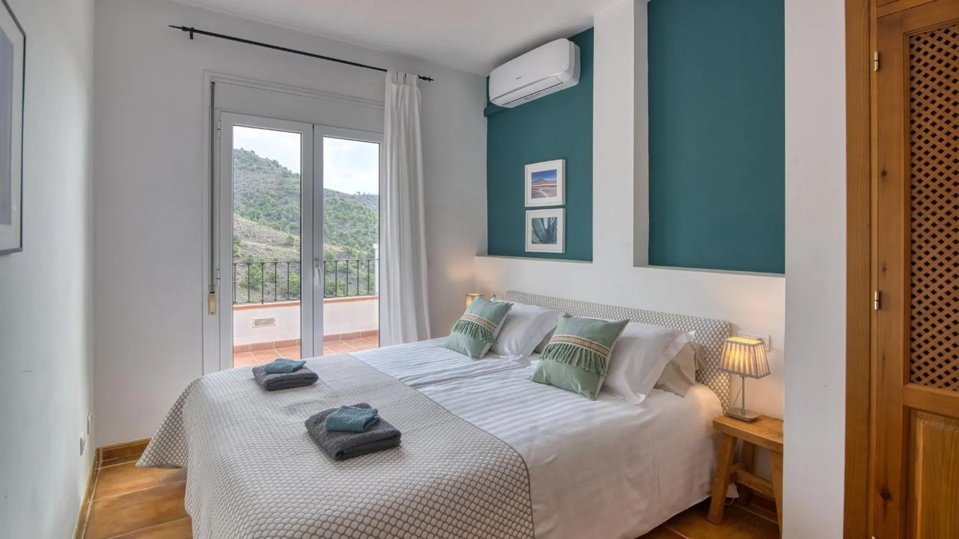 La Perla De Frigiliana Suites & Villa Apartment