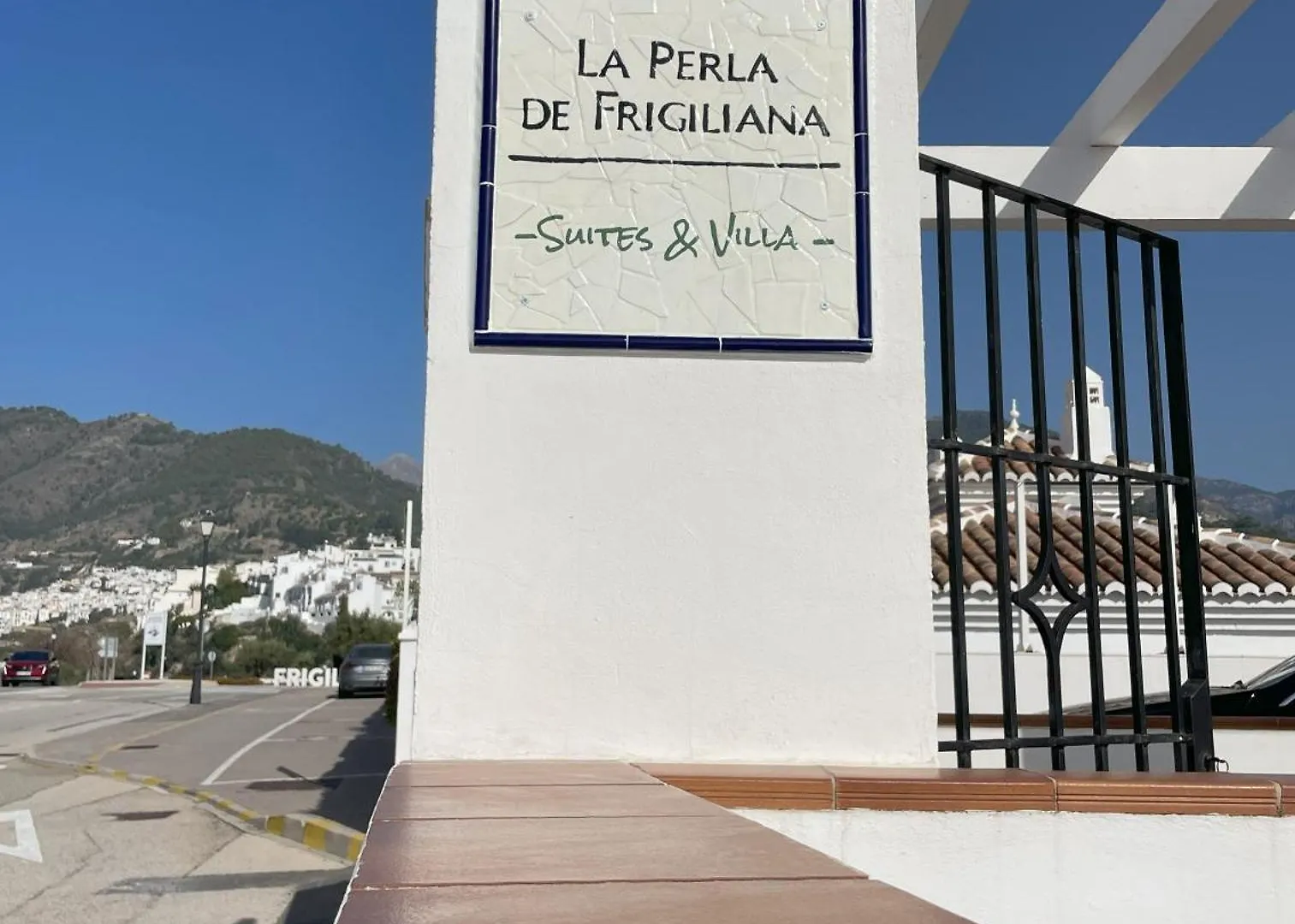 La Perla De Frigiliana Suites & Villa