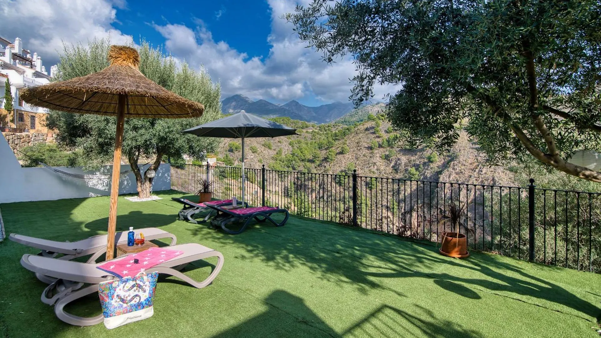 Apartment La Perla De Frigiliana Suites & Villa