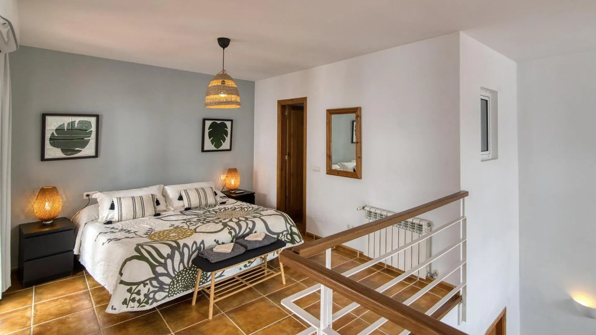 La Perla De Frigiliana Suites & Villa Apartment